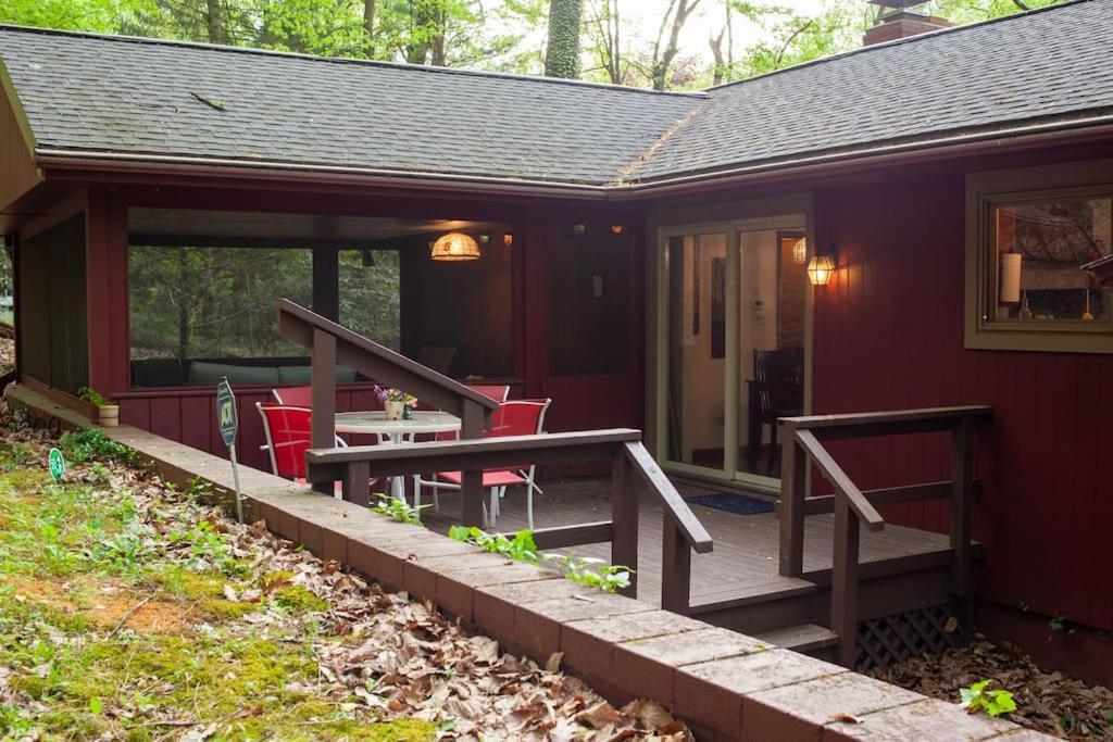 Modern Cabin With Hot Tub Grill Lake Beach Wineries Hiking Fishing And Hershey Park Family And Pet Friendly Superhosts On Ab&B Mount Gretna Exteriör bild