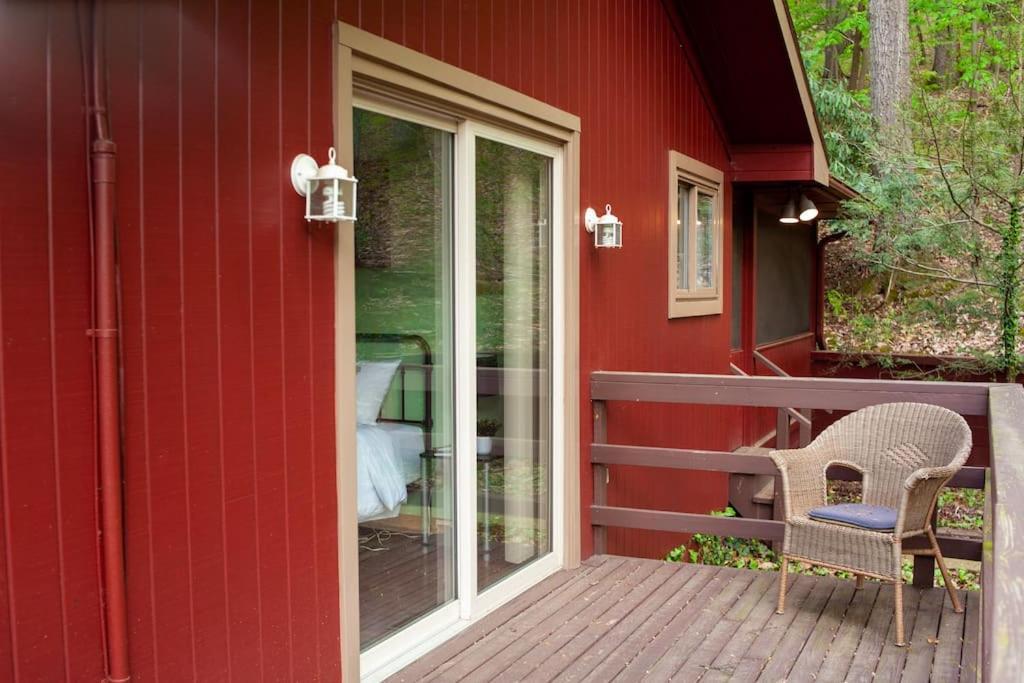 Modern Cabin With Hot Tub Grill Lake Beach Wineries Hiking Fishing And Hershey Park Family And Pet Friendly Superhosts On Ab&B Mount Gretna Exteriör bild