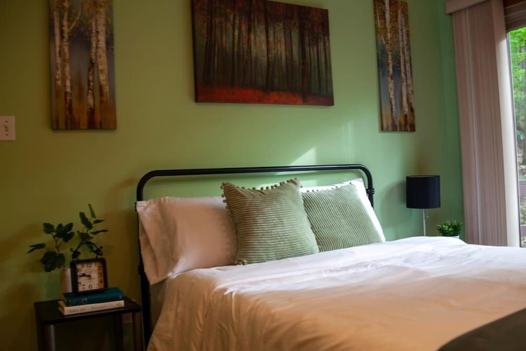 Modern Cabin With Hot Tub Grill Lake Beach Wineries Hiking Fishing And Hershey Park Family And Pet Friendly Superhosts On Ab&B Mount Gretna Exteriör bild
