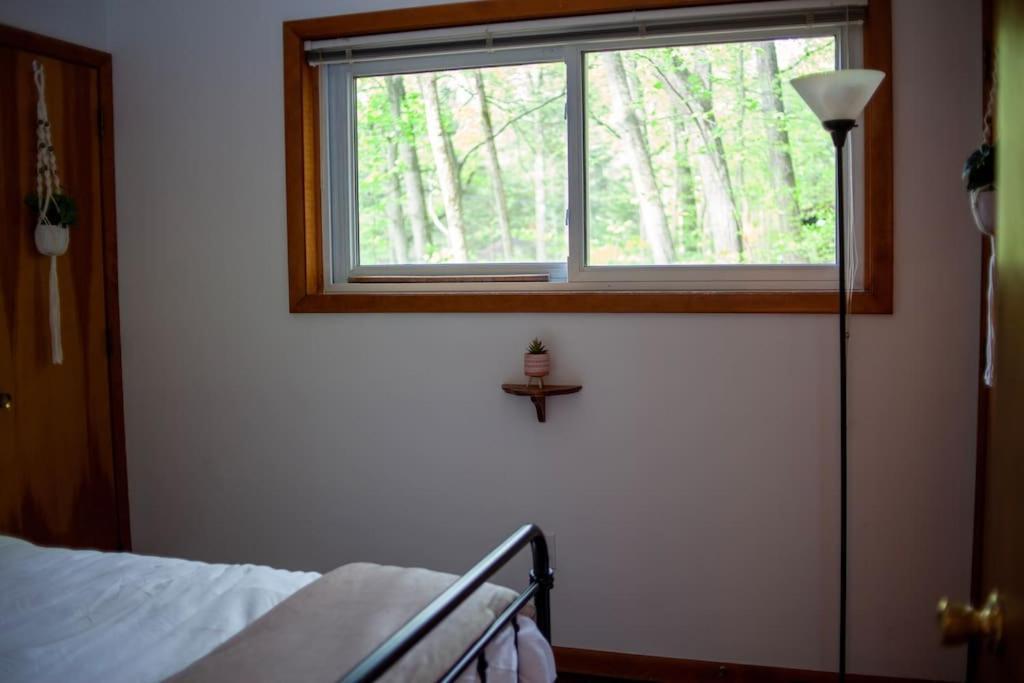 Modern Cabin With Hot Tub Grill Lake Beach Wineries Hiking Fishing And Hershey Park Family And Pet Friendly Superhosts On Ab&B Mount Gretna Exteriör bild