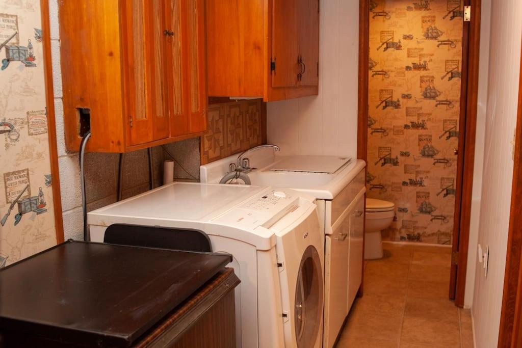 Modern Cabin With Hot Tub Grill Lake Beach Wineries Hiking Fishing And Hershey Park Family And Pet Friendly Superhosts On Ab&B Mount Gretna Exteriör bild