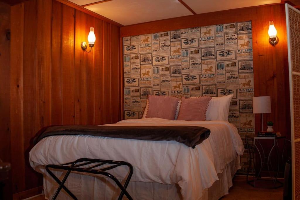 Modern Cabin With Hot Tub Grill Lake Beach Wineries Hiking Fishing And Hershey Park Family And Pet Friendly Superhosts On Ab&B Mount Gretna Exteriör bild